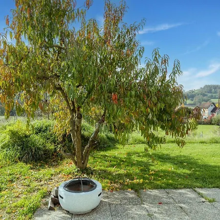 Holiday On A Farm Near F Rstenfeld With A Terrace 아파트 로이페어스도르프 바이 퓌르스텐펠트