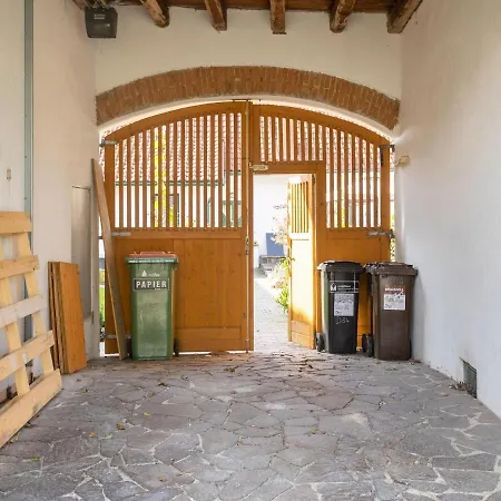 Holiday On A Farm Near F Rstenfeld With A Terrace 로이페어스도르프 바이 퓌르스텐펠트